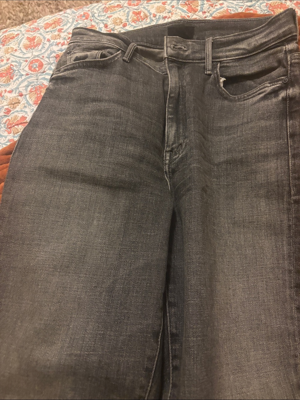 MOTHER Relaxed Jeans in Faded Black Denim